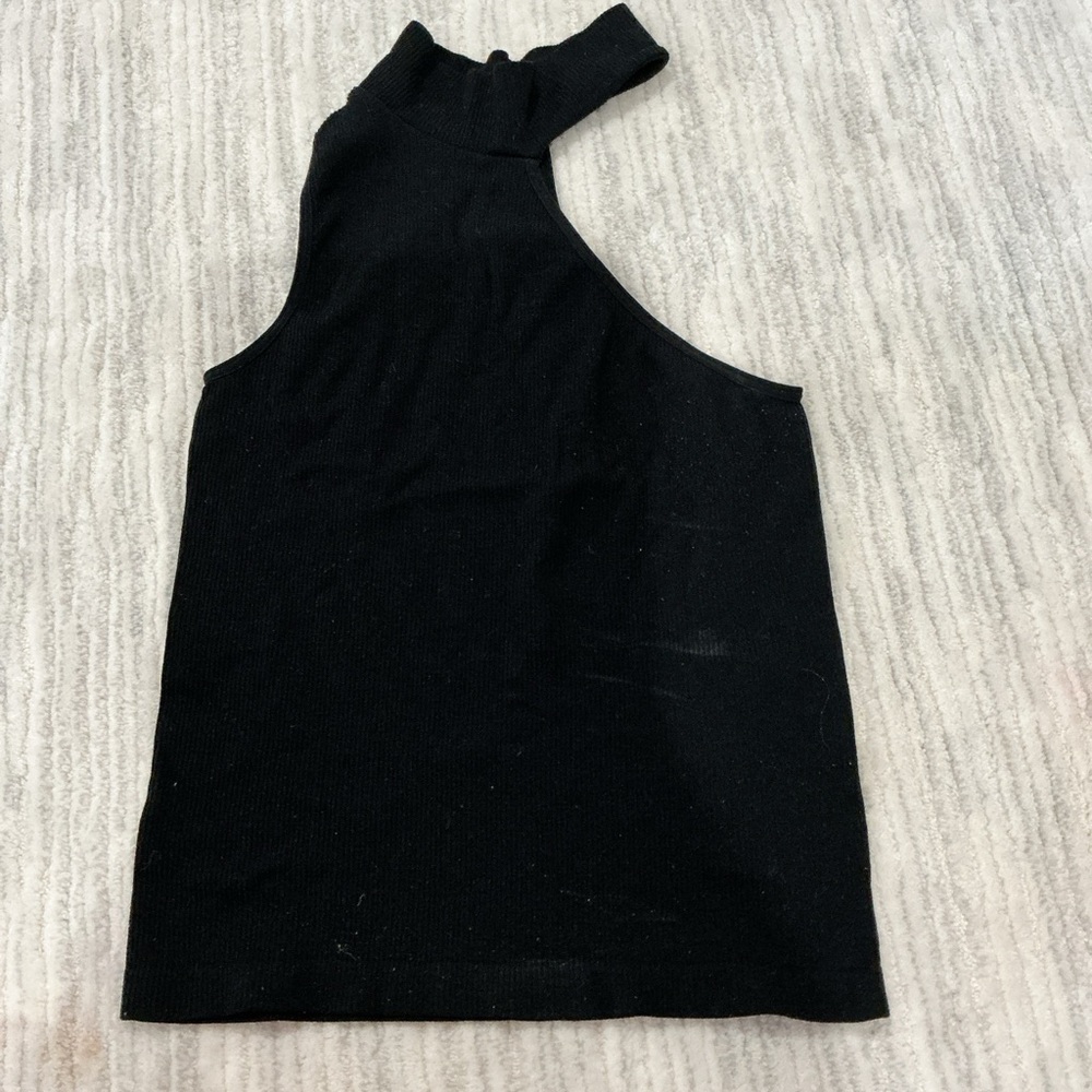 Elegant Black One-Shoulder Tank Top